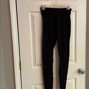 Black leggings